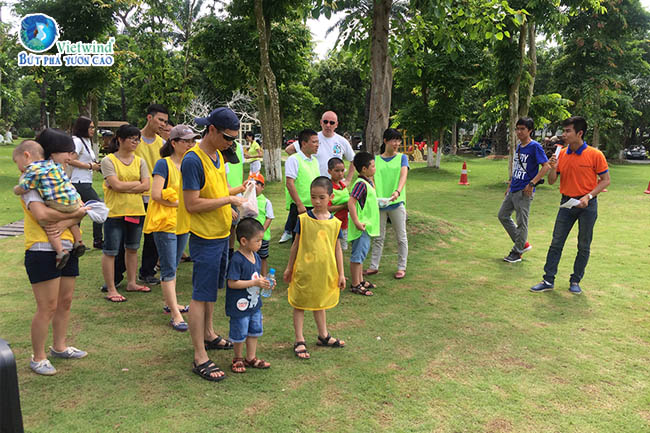 cong-ty-to-chuc-su-kien-ngay-hoi-gia-dinh-bong-sen-tro-choi-team-building-vietwind-travel