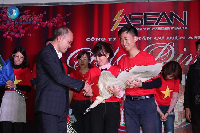 to-chuc-du-lich-team-building-asean-1