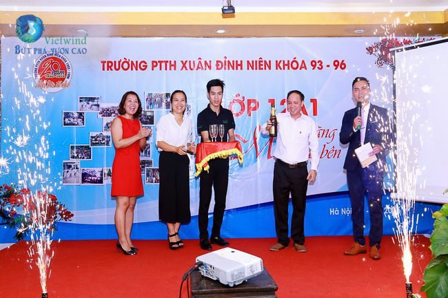 to-chuc-hop-lop-xuan-dinh-vietwind-event-30