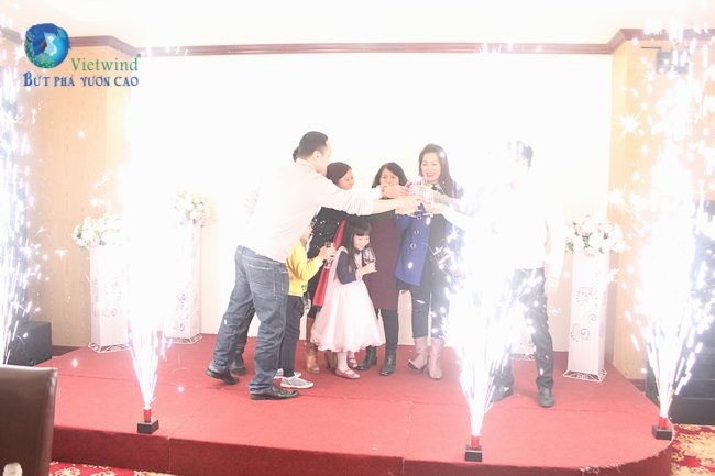 to-chuc-su-kien-tong-ket-cuoi-nam-cong-ty-rendezvous-hotel-4