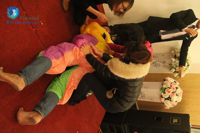 to-chuc-su-kien-tong-ket-cuoi-nam-cong-ty-rendezvous-hotel-9