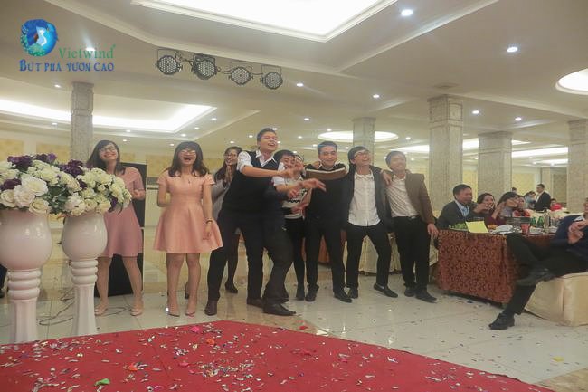 to-chuc-su-kien-tong-ket-cuoi-nam-ngan-hang-shb-10