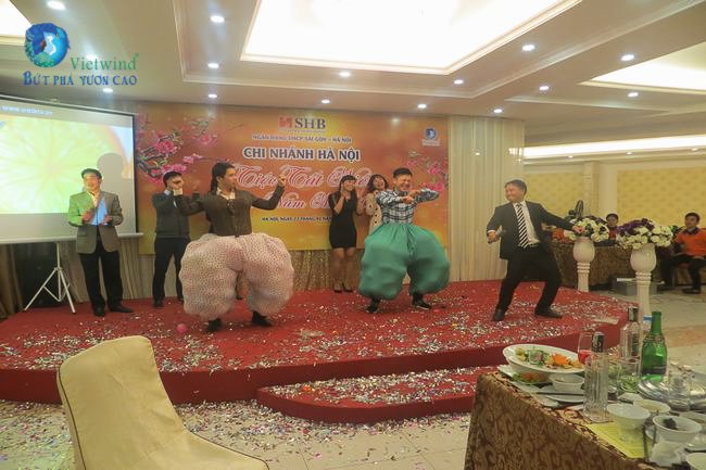 to-chuc-su-kien-tong-ket-cuoi-nam-ngan-hang-shb-4