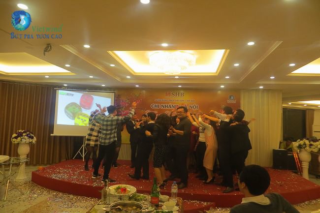 to-chuc-su-kien-tong-ket-cuoi-nam-ngan-hang-shb-7