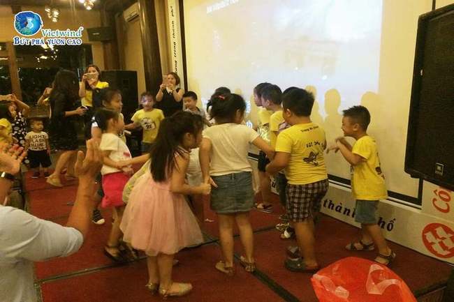 to-chuc-su-kien-tong-ket-tieu-hoc-trang-an-3