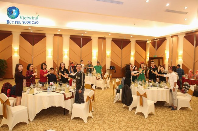 to-chuc-tiec-cuoi-nam-dna-vietwind-11