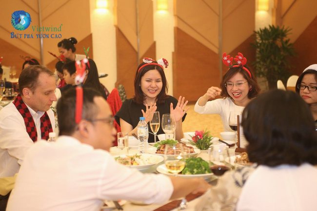 to-chuc-tiec-cuoi-nam-dna-vietwind-13