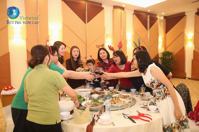 to-chuc-tiec-cuoi-nam-dna-vietwind-14