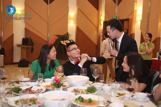 to-chuc-tiec-cuoi-nam-dna-vietwind-20