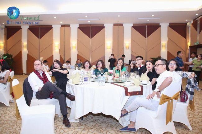 to-chuc-tiec-cuoi-nam-dna-vietwind-6