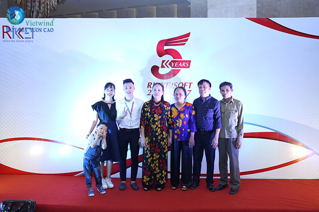 to-chuc-le-ky-niem-thanh-lap-rikkeisoft30