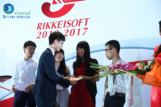 to-chuc-le-ky-niem-thanh-lap-rikkeisoft7